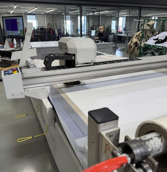 Kuris TEXCUT 3030 S Automatic cutting