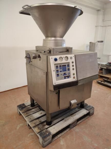 Handtmann Vacuum filling machine