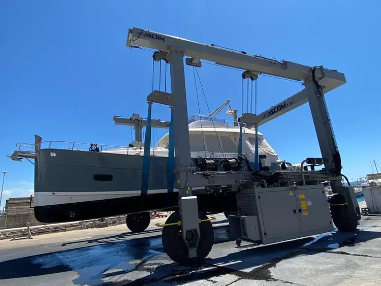 Ascom boat hoist 50 ton capacity