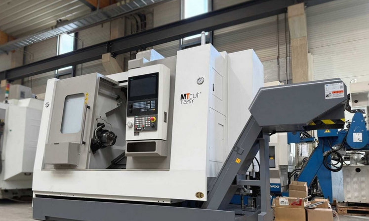 Control Siemens Sinumerik 828D 4500 rpm MTEvo T22SY 3 Axis