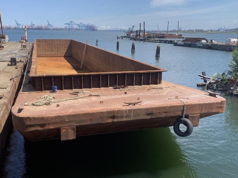 195 X 35ft Hopper Barges