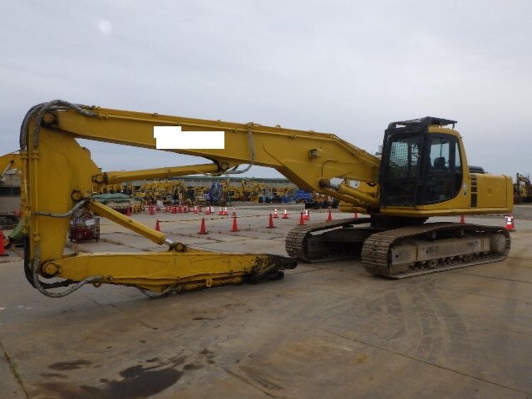 Komatsu PC210LC-6 Tracked Excavator