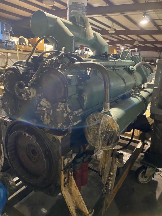 Detroit 16V149NA Marine Engine