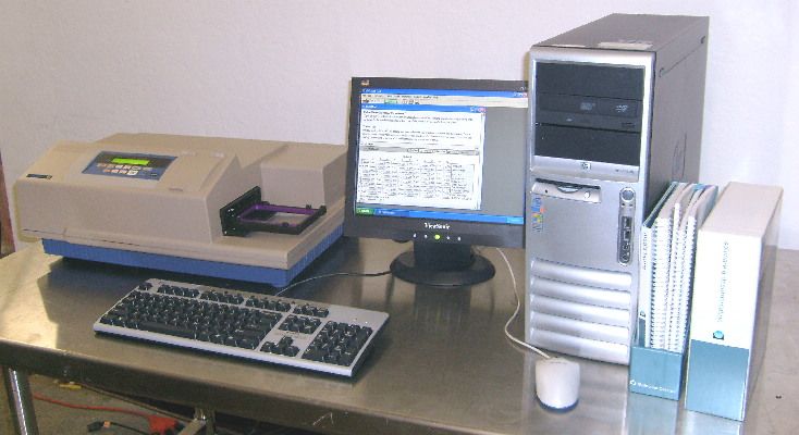 Molecular Devices SpectraMax M5 Microplate Reader