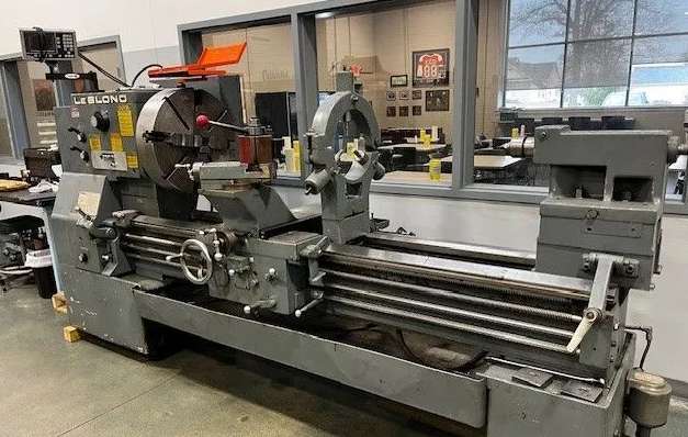 Leblond ENGINE LATHE 1080 RPM REGAL