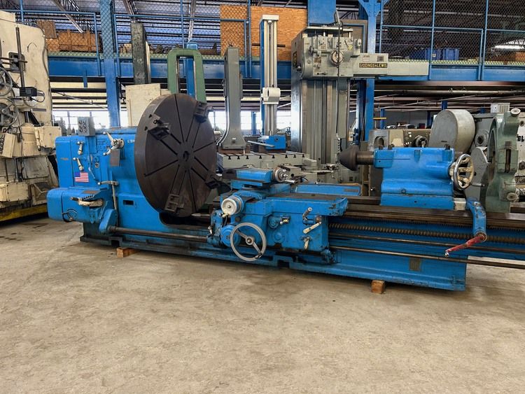 Leblond Sliding Gap Bed Lathe 500 RPM 32”