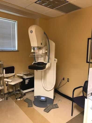 GE Senographe Essential Mammography