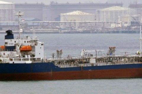 Oil Tanker Double Hull Net Tonnage : 1987