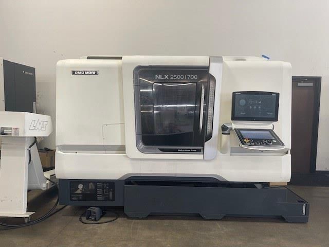 DMG CNC Control 4000 RPM DMG MORI NLX 2500Y/700 CNC LATHE W / MILLING, Y AXIS 4 Axis