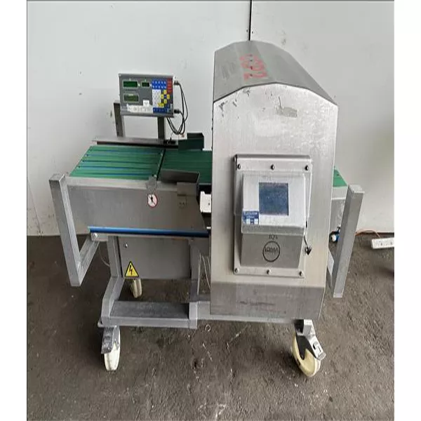 Loma IQ3 + E, Meat Detector Checkweigher