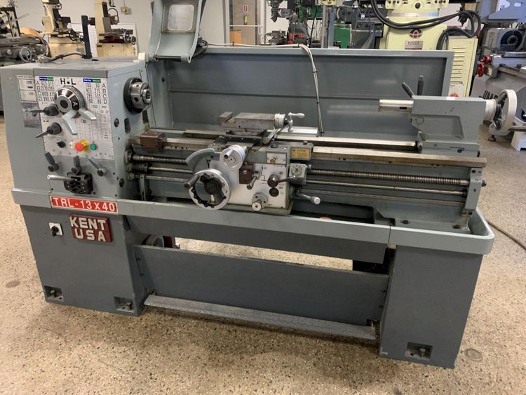 Kent ENGINE LATHE 2570 RPM TRL-1340G