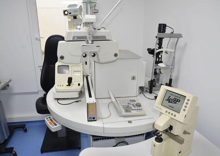 Nidek Ophthalmological Consultation Table