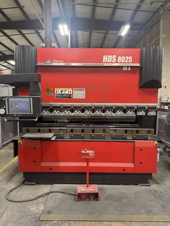 Amada HDS-8025 88 tons