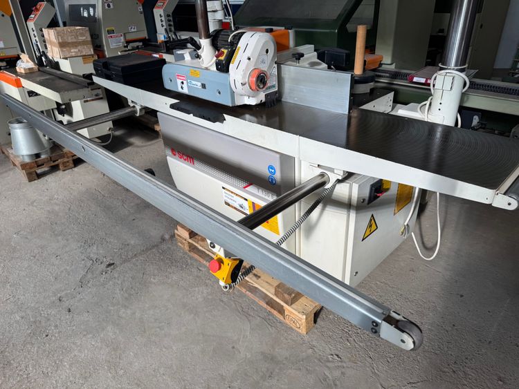 SCM T 130 E