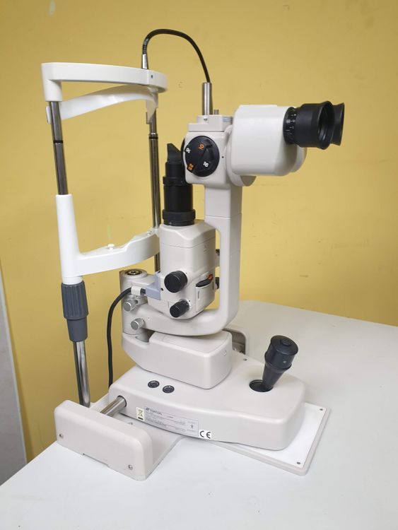 Topcon SL-02 Slit Lamp