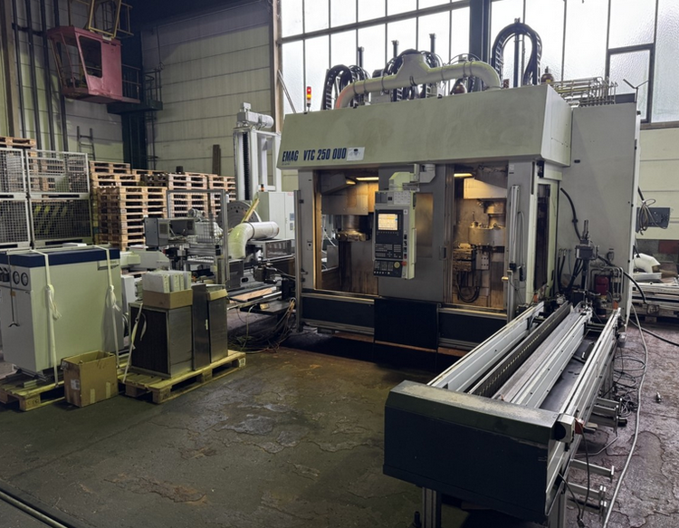Emag Siemens SINUMERIK 840D 6000 rpm (stepless) VTC 250 DUO