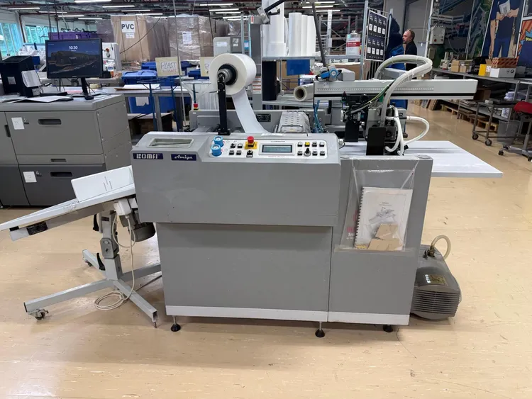Komfi Amiga-52  Laminating Automatic