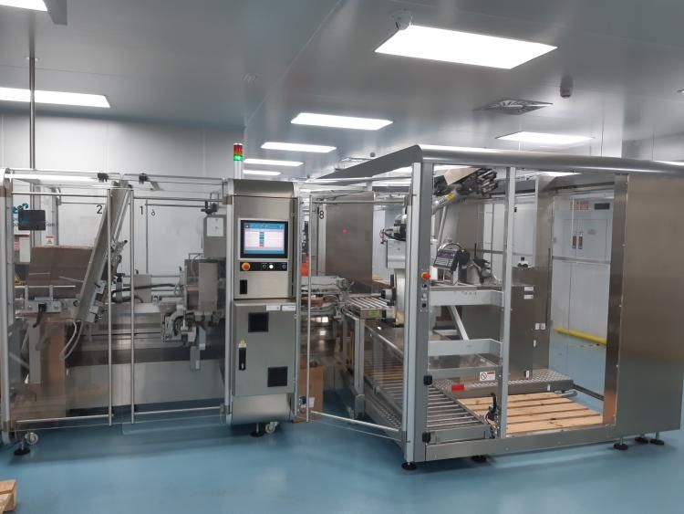 Pester Pewo FORM SLP 2k, Combined sideloading case packer and palletizer