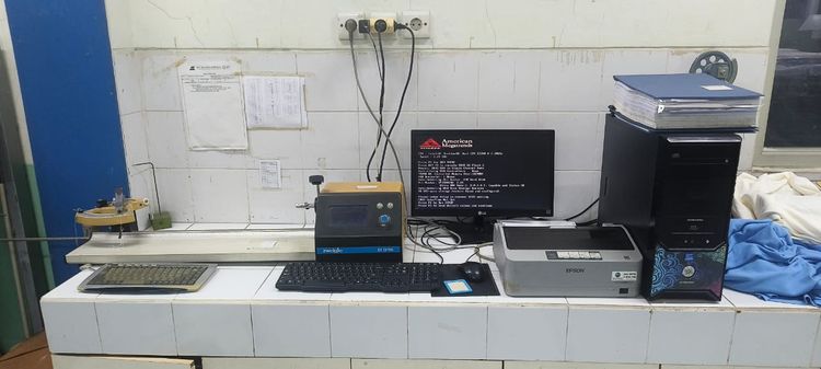 Uster Twist Tester