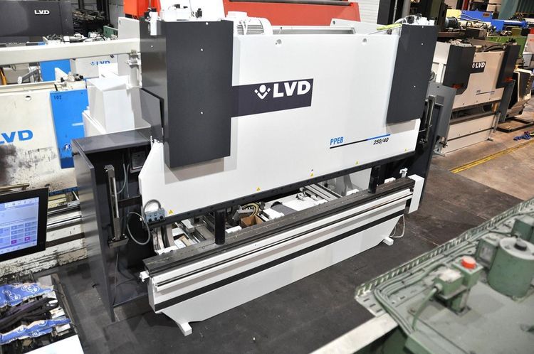 LVD PPEB 250 ton x 4100 mm CNC