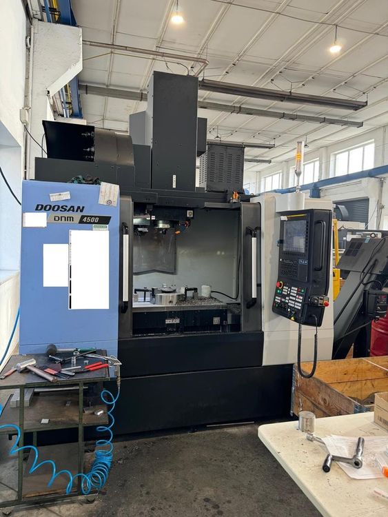 Doosan DNM 4500 3 Axis