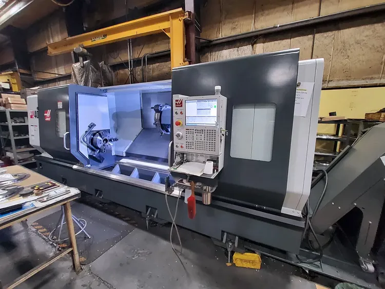Haas Haas CNC Control 2,400 RPM ST-40L  3 Axis