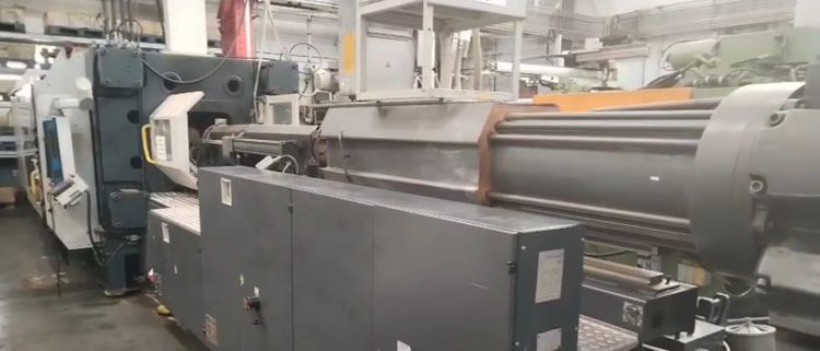 Demag Injection Molding Machine 1000 T