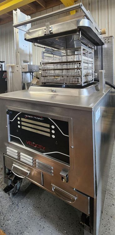 Henny Penny PXE 100 ELECTRIC PRESSURE FRYER