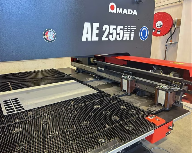 Amada AE255NT 200 kN