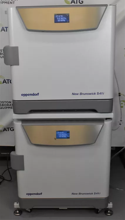 Eppendorf, New Brunswick S41i CO2 Shaking Incubator