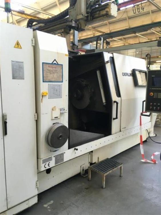 Oerlikon C28 Variabl Bevel gear milling machine - curved gearing