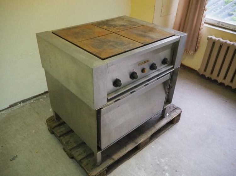 Metos 4-pits stove with oven