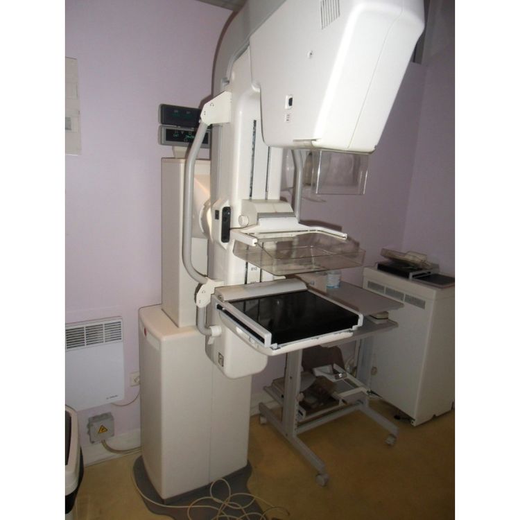 GE (General Electric) DMR Mammograph