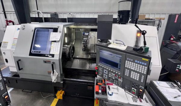 Okuma Okuma P300L CNC 3200 rpm LB35-III/850  2 Axis