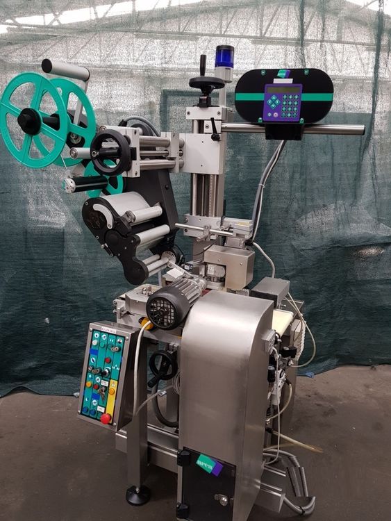 Arca ASVIGNETTE, Self-adhesive labeling machine