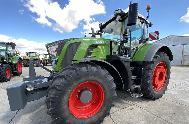 Fendt 826 S4 Vario Tractor