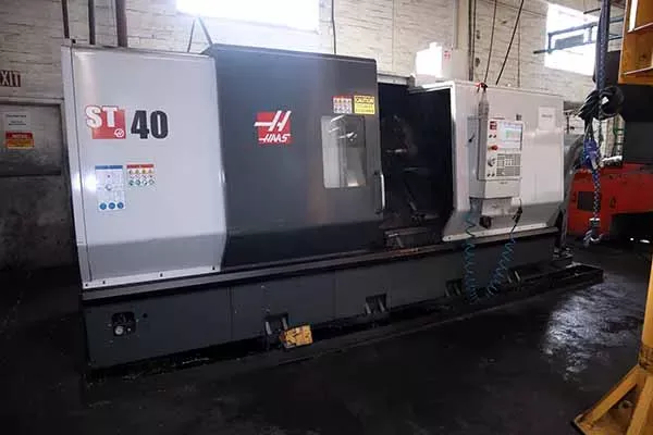 Haas Haas 2,400 RPM ST-40 2 Axis