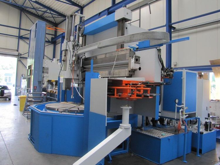 Doerries Scharmann CNC control Siemens Sinumerik 840 Di SL Max. 180 U/min Contumat VCE 2400/200 2 Axis CNC Vertical Turning Lathe