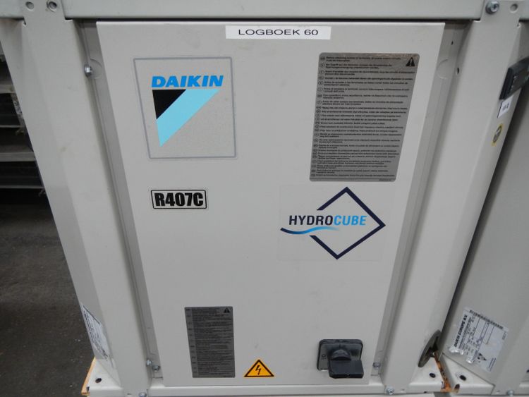 3 Daikin EWLP 026 KAW1N