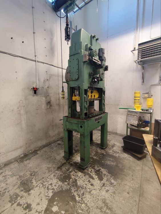 Bruderer high-speed punching press BSTA 40