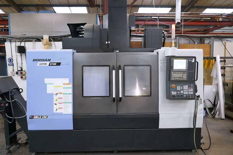 Doosan DNM6700 3 Axis