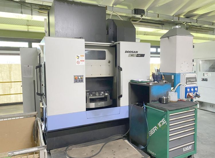 Doosan VC 430 FANUC i Series 3 Axis