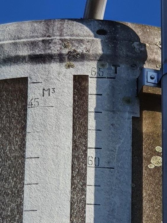 Outdoor salt storage tank