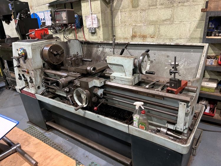 Colchester Engine Lathe 2000 rpm TRIUMPH 2000