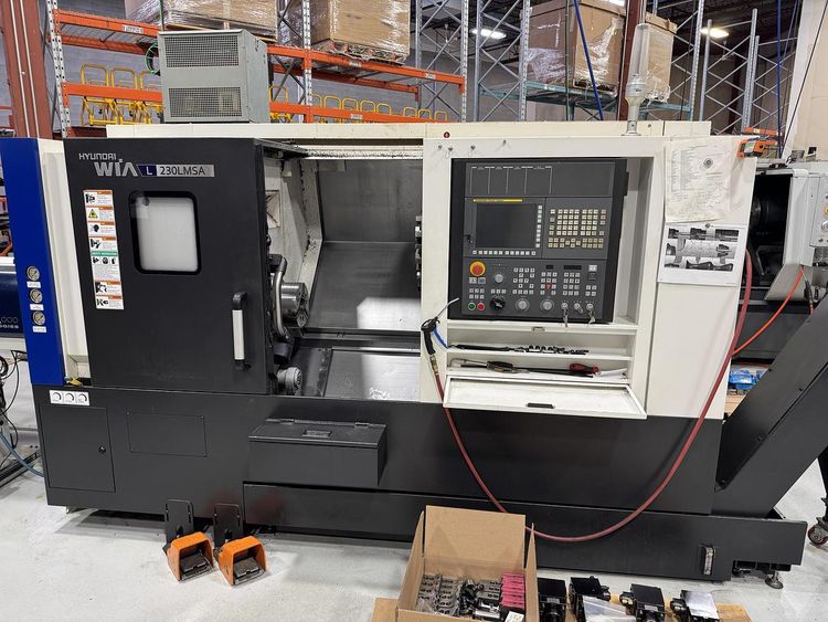 Hyundai Fanuc Oi-CNC 4000 rpm WIA L230LMSA 2 Axis
