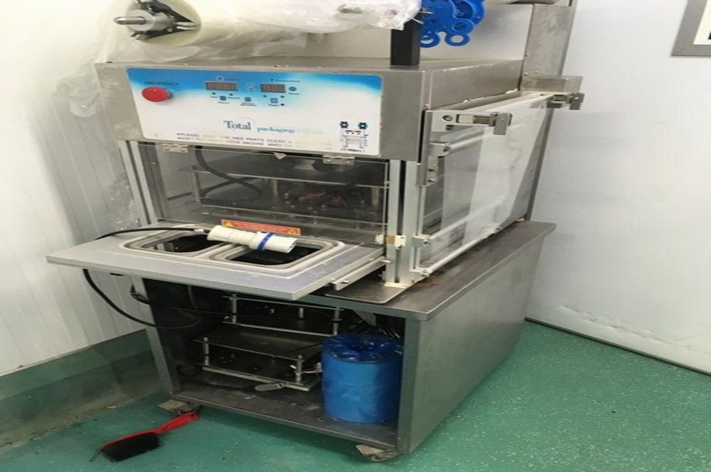 Total Packaging ET-900-XL AUTOMATIC TRAY SEALER