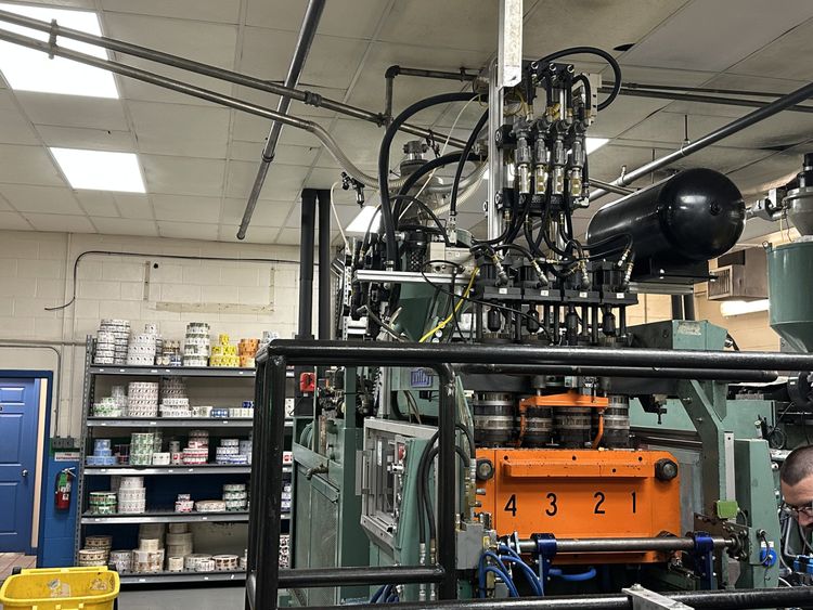 Uniloy 250 R1 (4) Head Blow Molding Machine