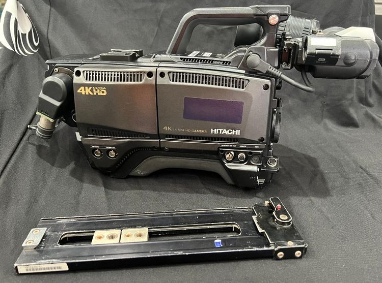 Hitachi SK-UHD4000 Ultra High Definition Studio and Field Camera chain