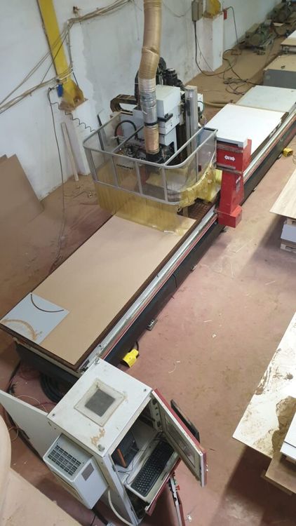 Cosmec Conquest 255  5-axis