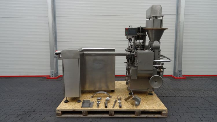 Benhil 8304, Filling and wrapping machine